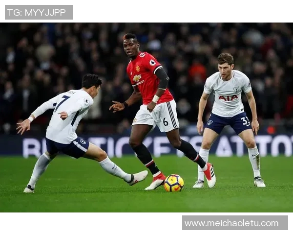 英超联赛举行第三轮比赛：曼联惨遭惨败，穆里尼奥遇危机